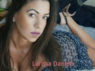 Larissa_Daniels