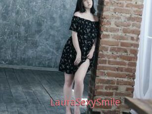 LauraSexySmile