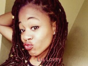 Lia_Lovey