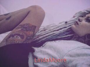 Linda_Moore