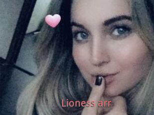 Lioness_arr