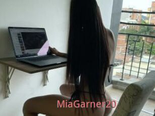 MiaGarner20