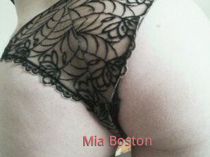 Mia_Boston