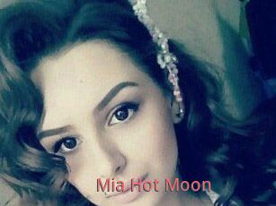 Mia_Hot_Moon