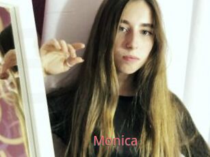 Monica_