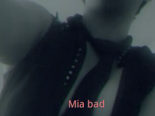 Mia_bad