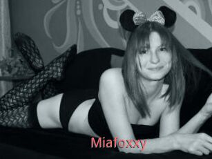 Miafoxxy