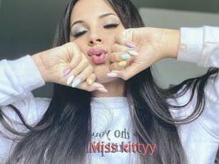 Miss_kittyy