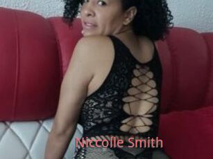 Niccolle_Smith