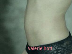 Valerie_hott